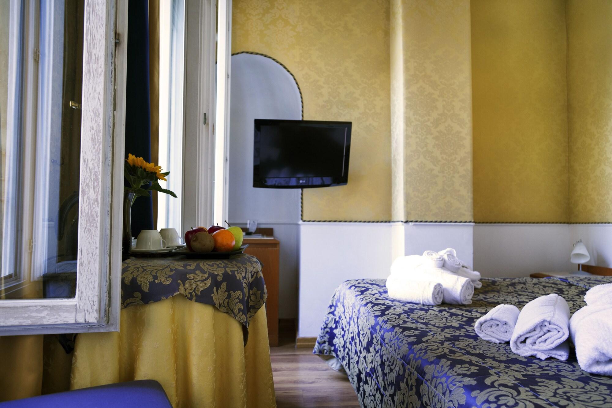 Guest house Ih Piazza Di Spagna View - Luxury 3*
