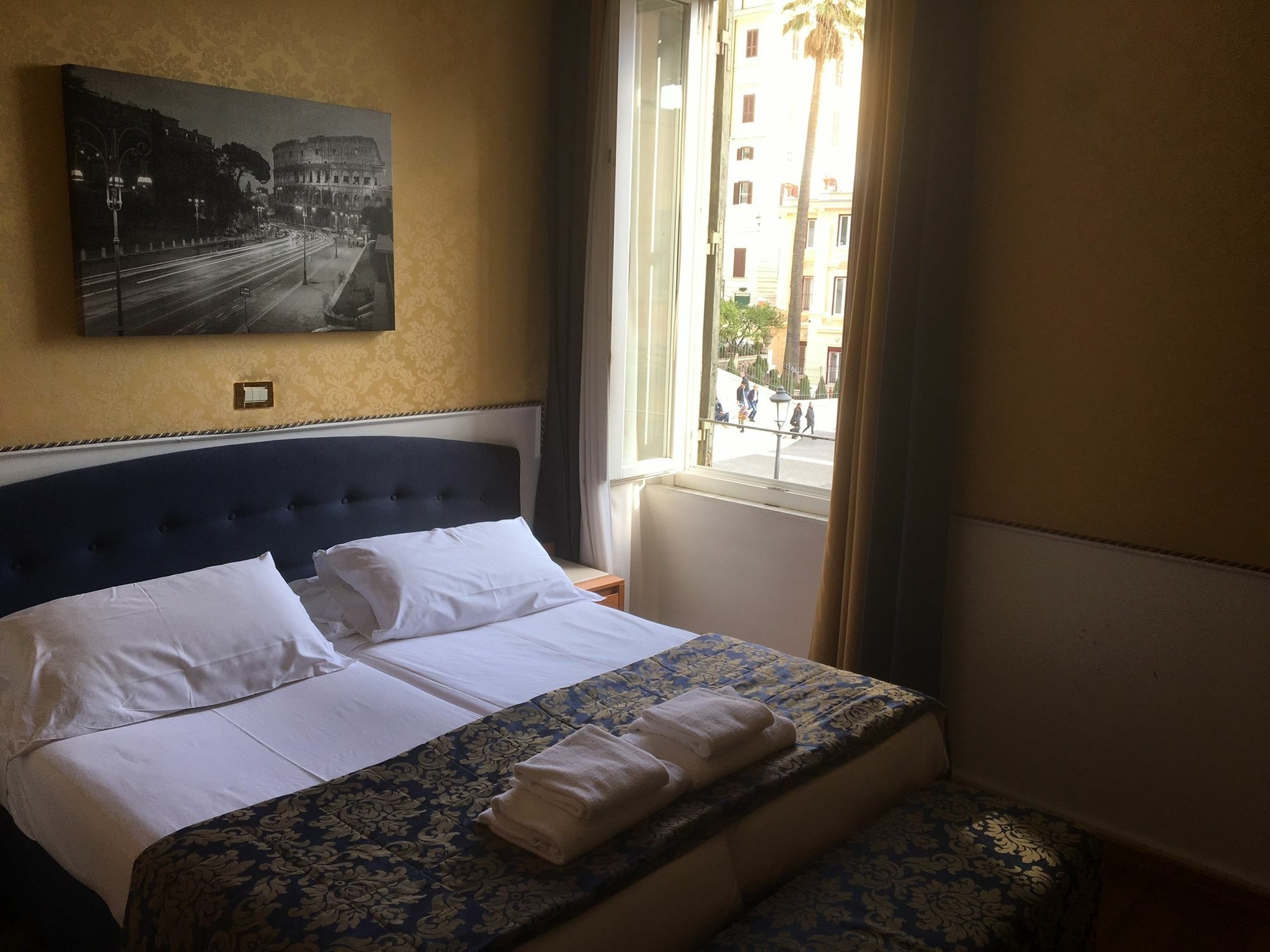 Ih Piazza Di Spagna View - Luxury 3* Rome